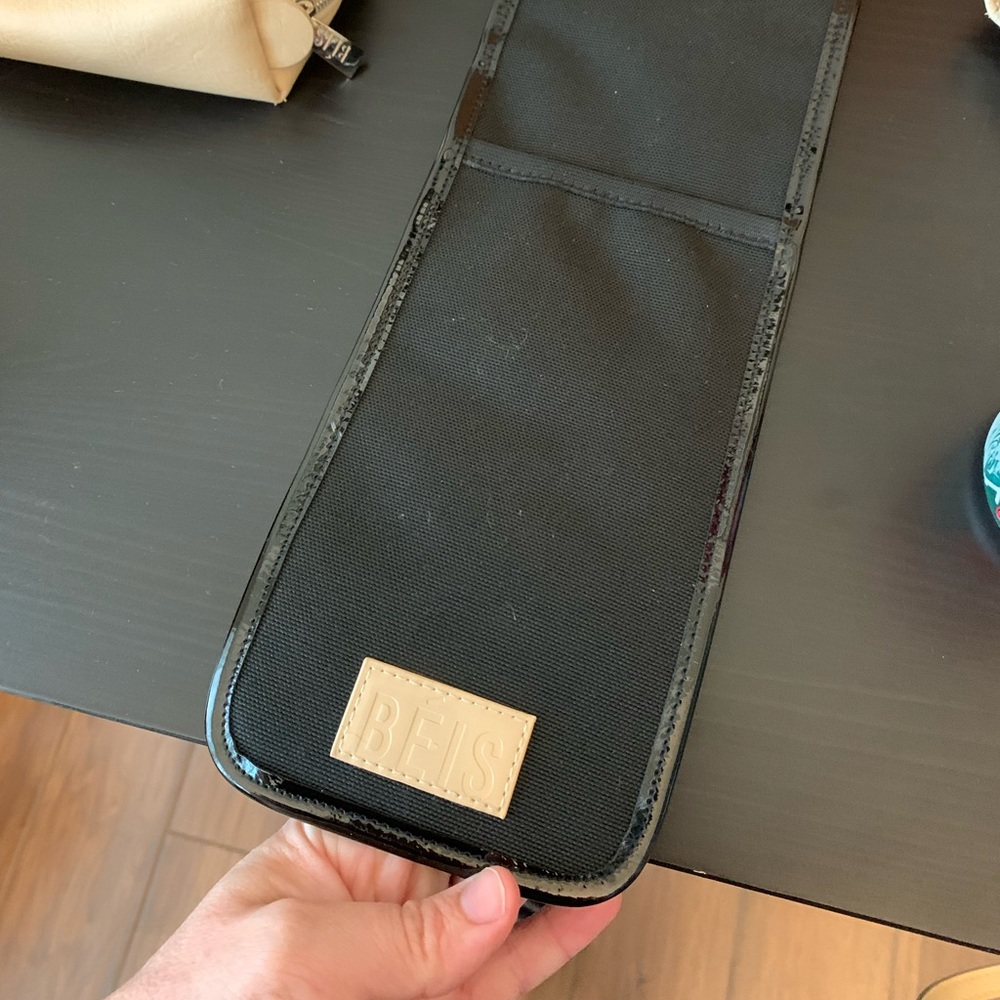 BEIS straightener pouch.